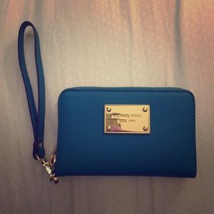 Michael Kors Saffiano Wristlet