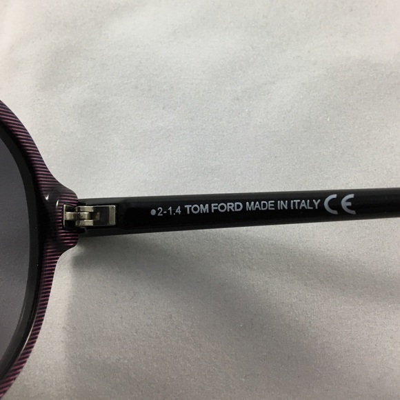 Tom Ford Authentic - Picture 4 of 4