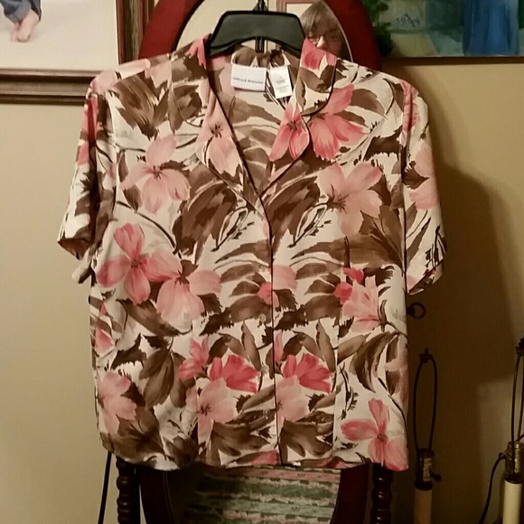 Blouse - Picture 1 of 1