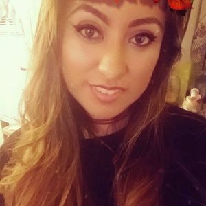 Meet your Posher, Jannette