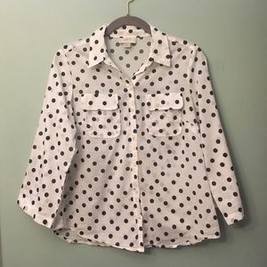 3/4 sleeve b&w polka dot blouse