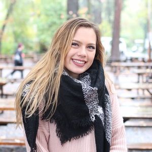 Meet your Posher, Bree