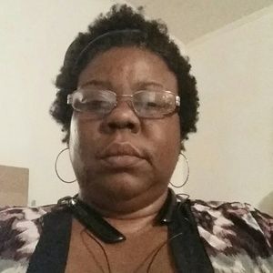 Meet your Posher, Marie