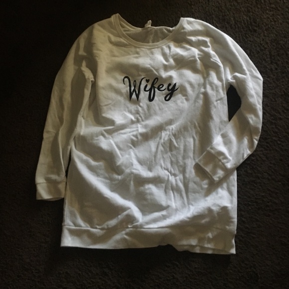 White Wifey sweatshirt