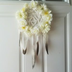 White dream catcher