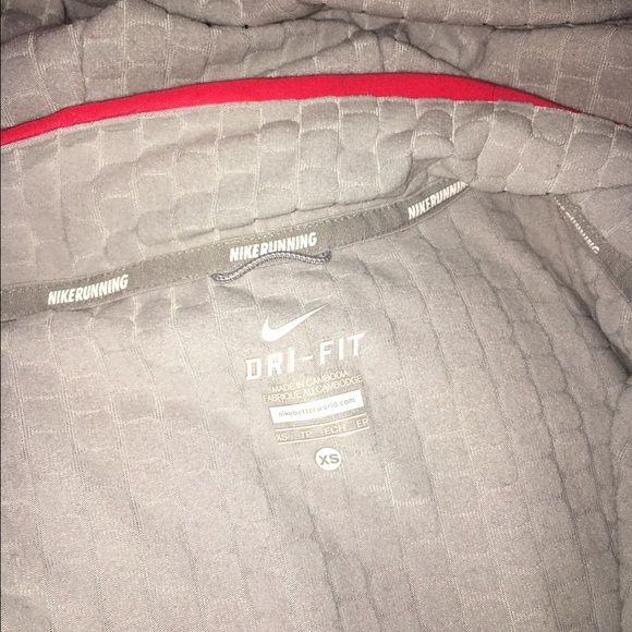 Nike Running Sweatshirt - Picture 2 of 4