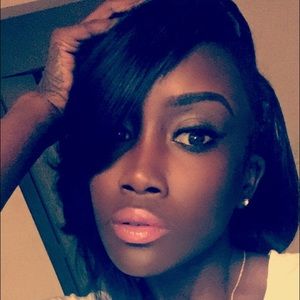 Meet your Posher, Erika