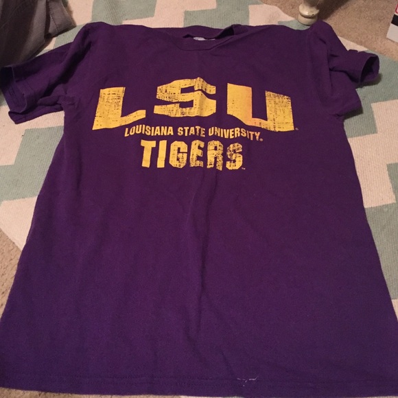 LSU tee