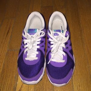 Nike revolution 2 running sneaker