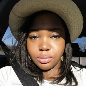 Meet your Posher, Menya