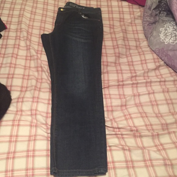 Jeans - Picture 2 of 4