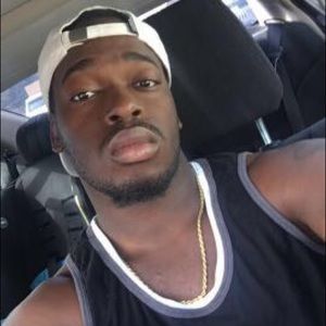 Meet your Posher, Deonte