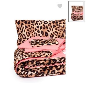 VS PINK BED IN A BAG FOR A TWIN BED