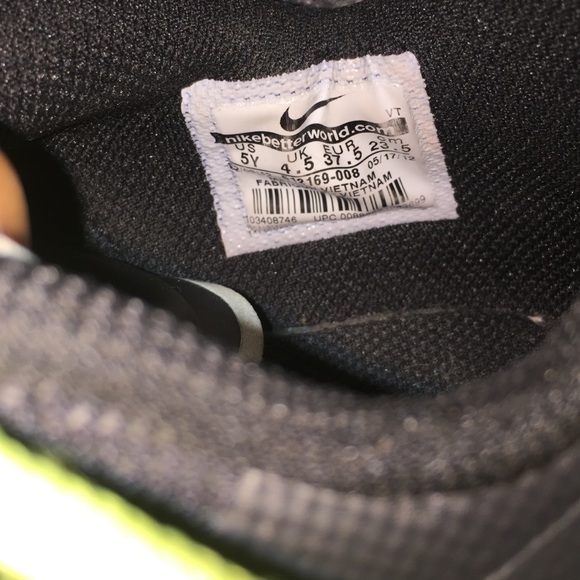 Nikes - Picture 3 of 3