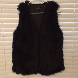Fur vest