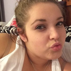 Meet your Posher, Katlin