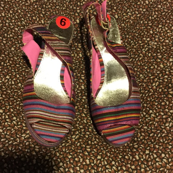 Rampage colorful wedges🌻