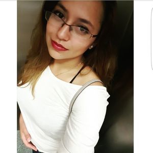 Meet your Posher, Gaby