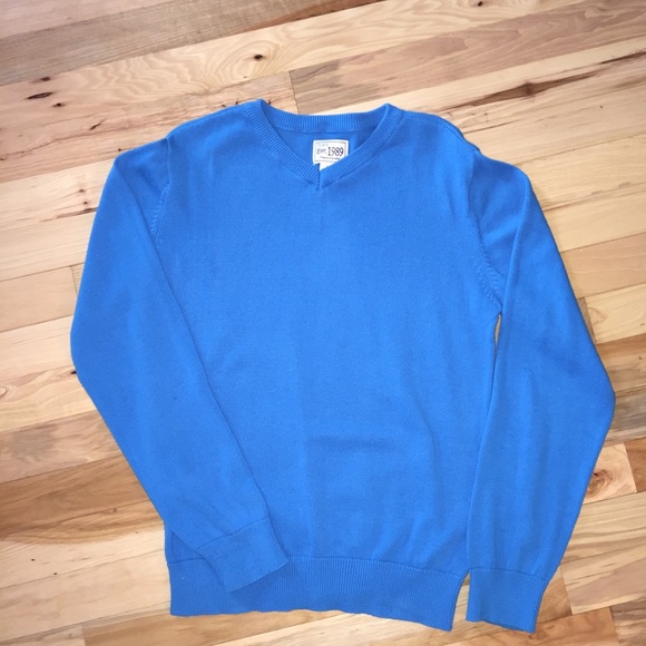 Boys pullover sweater