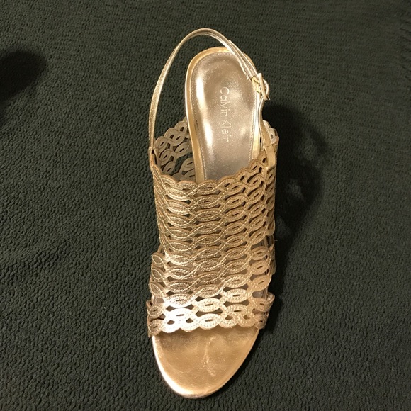 Calvin Klein shoes 7 - Picture 3 of 4