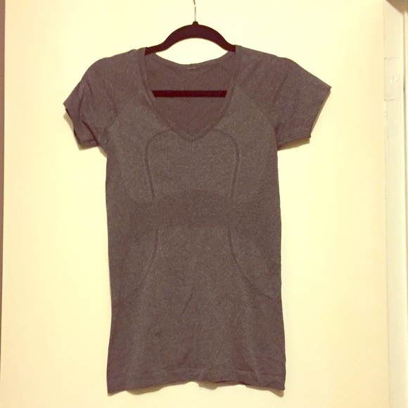 Grey Lululemon swiftly tech short sleeve top