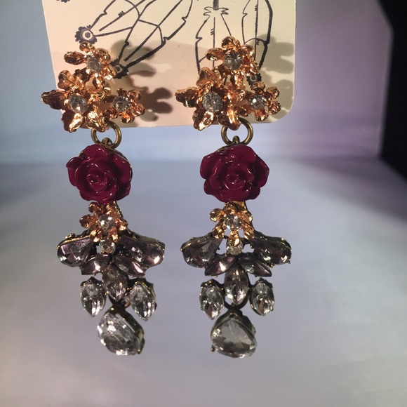 NEW Fashion Dangle Earrings
