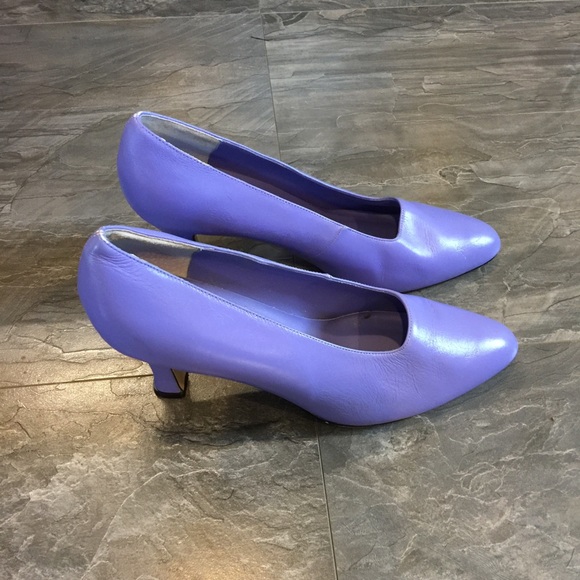 Pumps - Picture 2 of 3