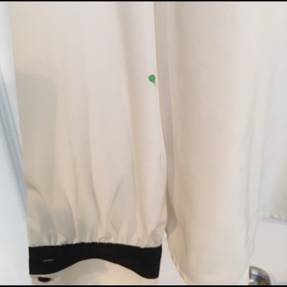 Ivory with black banded blouse L - Picture 3 of 4