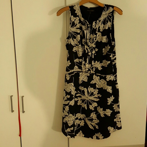 NWT Banana Republic dress size 4