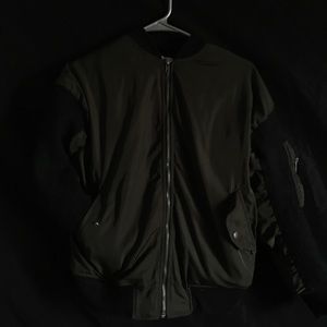 ✖️ Love it 1993 bomber jacket