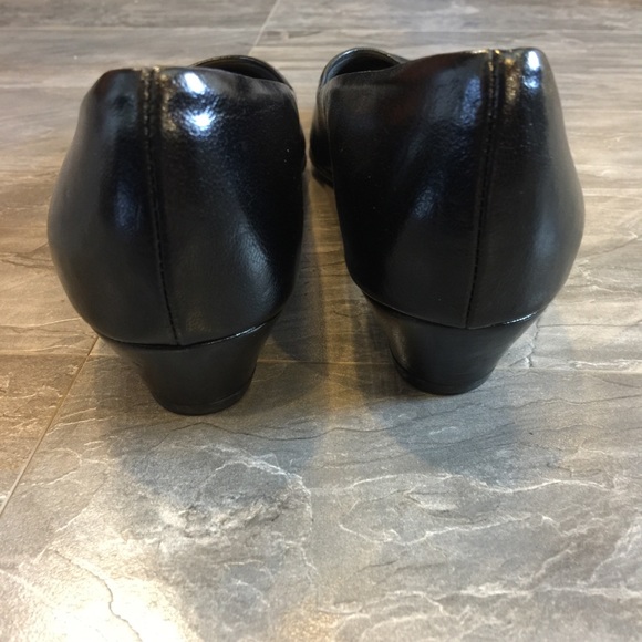 Shoes - Picture 3 of 3