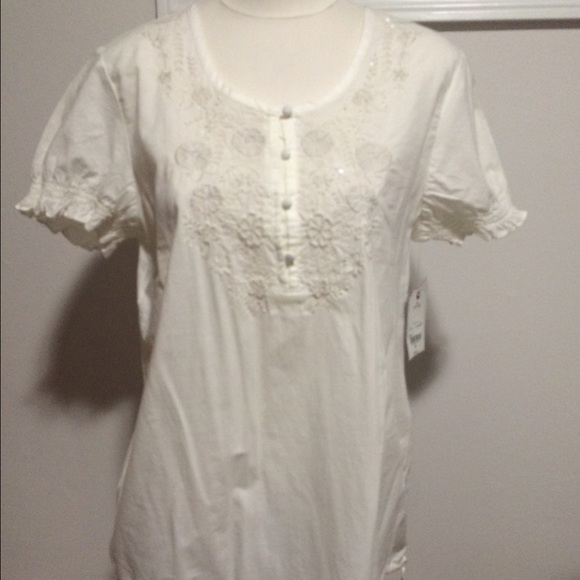 NWT St. John's Bay Embroidered Top