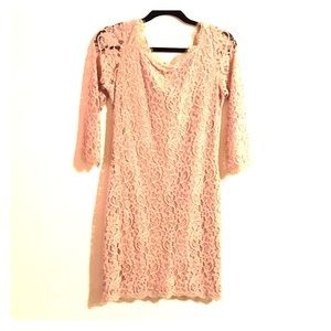 Gorgeous Diane Von Furstenberg Lace dress!