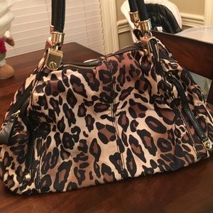 Jessica Simpson purse