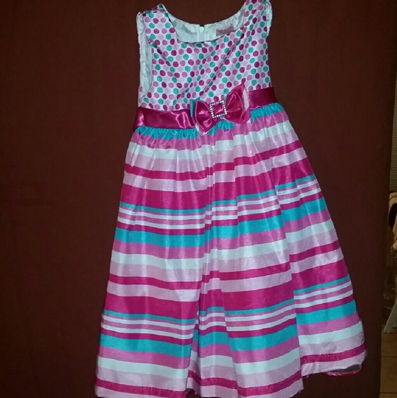 Dress.  On sale till 5pm for $20 + shipping 4.95
