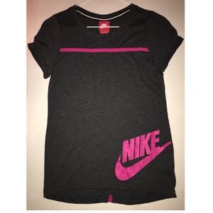 Girls Nike Shirt. Size Lg. Black Pink Logo