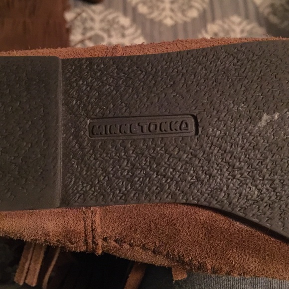 Minnetonka fringe boots! - Picture 2 of 3