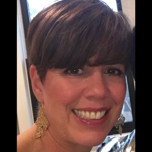 Meet your Posher, Alicia