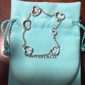 100% authentic TIFFANY AND CO. Open heart bracelet