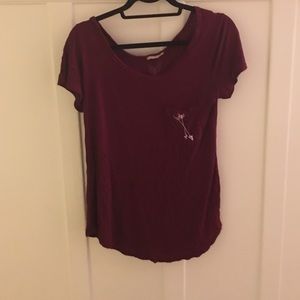 Maroon pocket t