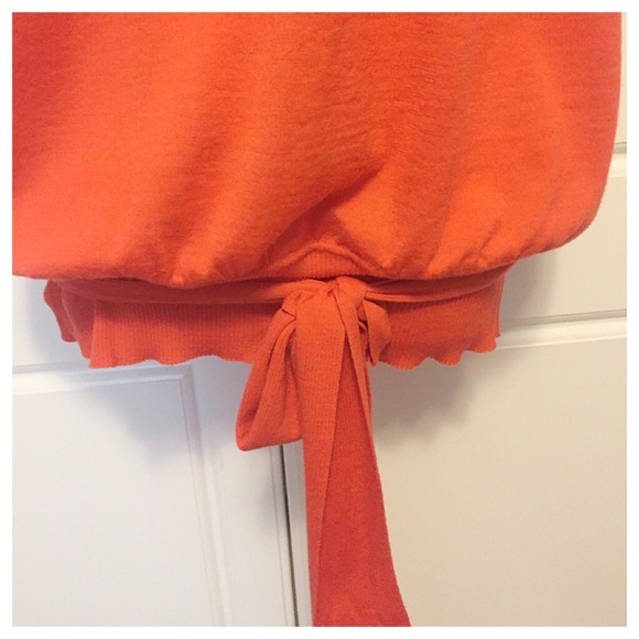 🚫SOLD🚫DVF Orange Wool Bottom Tie Blouson Top - Picture 3 of 4