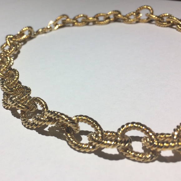 Chunky gold vintage choker necklace - Picture 2 of 4