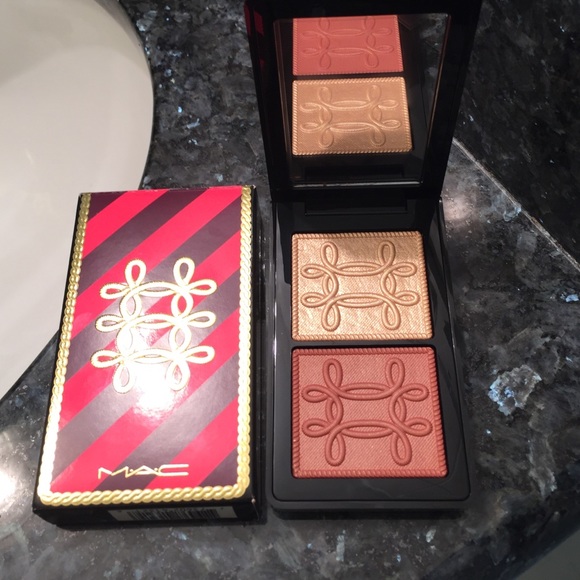 MAC Cosmetics Other - Mac Nutcracker Sweet Copper Face Compact