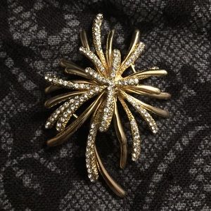 New fashion goldtone flower shape gems brooch