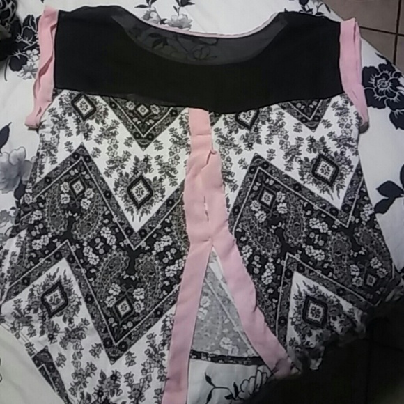 Top - Picture 2 of 2