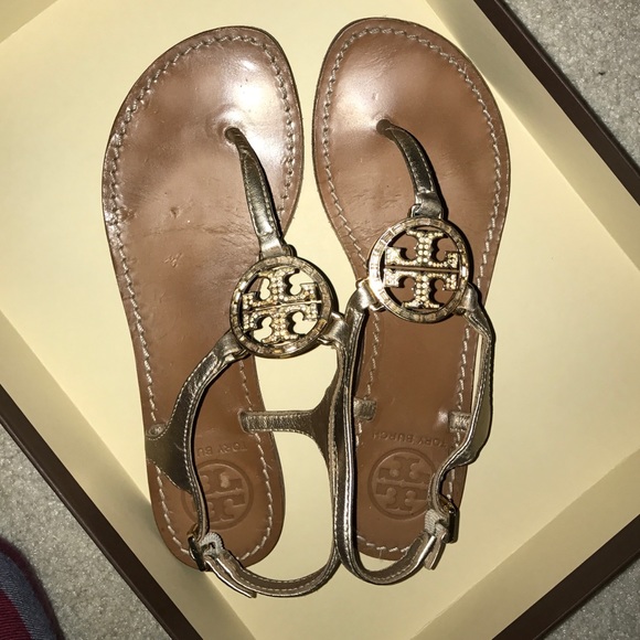 Tory burch sandals.