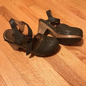 Jeffrey Campbell clogs