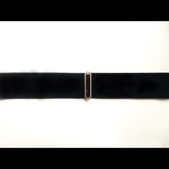 "Dark Howlite" choker - Picture 2 of 3