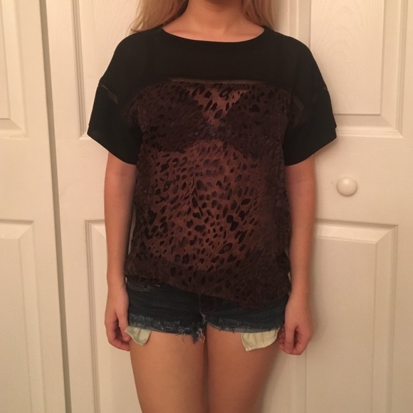 Cheetah print shirt - Picture 1 of 3