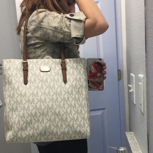 👑Michael Kors Jet Set Tote👑 - Picture 4 of 4